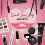 Sunny Leone Instagram - It's almost Valentine's Day! Spoil your loved ones, as @starstruckbysl cosmetics offers UPTO 50% OFF Sitewide. Shop now on www.starstruckbysl.com . . #SunnyLeone #cosmetic #CrueltyFree #ValentinesDay #sale