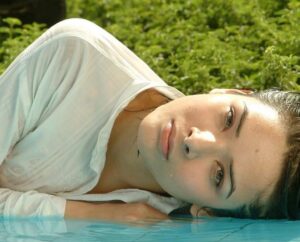 Udita Goswami Instagram - Facebook showed on memory so thought would share it here. This beautiful shoot @anandainthehimalayas Been there few times, what a beautiful property. And close to the place I love the most, Rishikesh! ❤️ #throwback