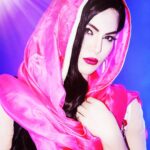 Veena Malik Instagram - One day Or Day One. It's your decision...... #veenamalik