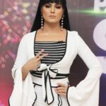 Veena Malik Instagram - Swipe left for more. When I was a little girl, everything in the world fell into either of these two categories: wrong or right. Black or white. Now that I am an adult, I have put childish things aside and now I know that some things fall into wrong and some things fall into right. Some things are categorized as black and some things are categorized as white. But most things in the world aren't either! Most things in the world aren't black, aren't white, aren't wrong, aren't right, but most of everything is just different. And now I know that there's nothing wrong with different, and that we can let things be different, we don't have to try and make them black or white, we can just let them be grey.Grey is okay. #VeenaMalik #PakistanStar #blackandwhite #DumHaiTuJeeto #tvhost
