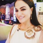 Veena Malik Instagram - #celebritieslounge #AajTv #chitchat #greatconversation ☺️☺️