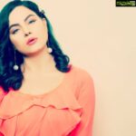 Veena Malik Instagram - "There have always been lines separating us from the rest" #VeenaMalik #eternitycode 📷🙌 @mateenshahphotography @tahseenkhanoffical #💅❤👄👍