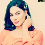 Veena Malik Instagram - "There have always been lines separating us from the rest" #VeenaMalik #eternitycode 📷🙌 @mateenshahphotography @tahseenkhanoffical #💅❤👄👍