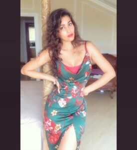 Anjali Lavania Instagram - Look at people
with the eyes of your heart.
-Alexandra Vasiliu

#iseeyou #anjalilavania