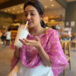 Mahima Nambiar Instagram - Forever mood 🤷🏻‍♀️ #weirdposer #awkwardposer #coffeelover #coffeeanytime #takeacoffeebreak #coffeehelps #cheatday