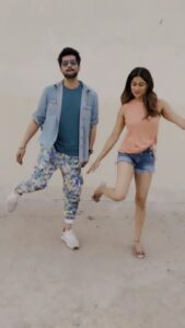 Shamita Shetty Instagram - Vibing and Grooving ⭐🕺💃⭐

#reelitfeelit #vibing #grooving #movesoftheday