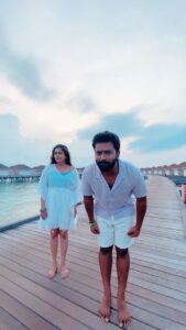 Shanthanu Bhagyaraj Instagram - Life is better when you Dance 🕺🏻 
Dancing our way into vacations 🤪😍🕺🏻

@touronholidays @kandima_maldives 
#instagram #instagood #insta #instagramreels #instareels #reels #reelsinstagram #reelsvideo #reelsviral #dance #vacation #vacationmode #shanthnu #kiki #shanthnukiki
