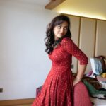 Shraddha Srinath Instagram - This girl 😘 THROWBACK GUYS THROW FRIKKIN BACK 📸 @ranjiramesh
