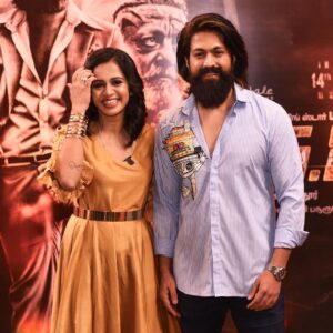 Anjana Rangan Instagram - This man is just Amazing! Powerfulness personified! 
So down to earth and magnetic ! #rockingstaryash Just loved hosting the interview and tamil press meet of #kgfchapter2 ❤️❤️ @thenameisyash 🔥 #rockybhai 
Shot by @pk_views 
Outfit : @stephinlalanofficial 
Styled by @navadevi.rajkumar 
Jewellery : @rajianand