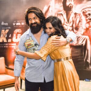 Anjana Rangan Instagram - This man is just Amazing! Powerfulness personified! 
So down to earth and magnetic ! #rockingstaryash Just loved hosting the interview and tamil press meet of #kgfchapter2 ❤️❤️ @thenameisyash 🔥 #rockybhai 
Shot by @pk_views 
Outfit : @stephinlalanofficial 
Styled by @navadevi.rajkumar 
Jewellery : @rajianand