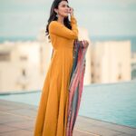 Aparna Das Instagram - 🌻🌻🌻🌻🌻🌻 . She @aparna.das1 Styled by @indu_ig Photography @haran_official_ Mua @abhirami_mua Hairstylist @mani_stylist_ Outfit @niram.studio Jewelry @nira_jewellery