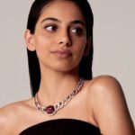 Banita Sandhu Instagram - Magnificent Monday! Incredibly honoured to launch the @Bulgari Magnifica collection today alongside such extraordinary women wearing the most draw droppingly gorgeous necklaces 🤩 Thank you for having me #Bvlgari @jc.babin ✨ #BvlgariHighJewelry #BvlgariMagnifica Photographer: @bypip Director: @rodneyrico Creative: @mcwhirterstudio Stylist: @chercoulter Hair: @cwoodhair Make-up: @naokoscintu #AD