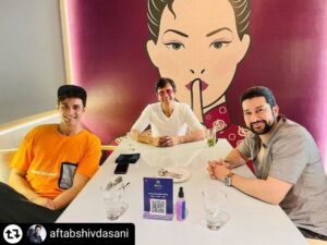 Kay Kay Menon Instagram - Reunion of the Band of Brothers! 🤗🤗 #specialops1point5 @aftabshivdasani
@aadilkhanitis 

#Repost - @aftabshivdasani by @get_regrammer
Cities change, equations don’t. 🤜🏼🤛🏼✨❤️
#reunion #specialops1point5