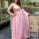 Keerthi shanthanu Instagram – 💕Pink Pink💕

Beautiful #pink & outfit by @_.rubeenavogueofficial._ 💕
