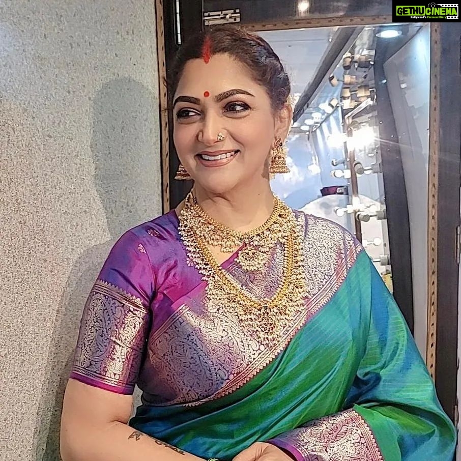906px x 906px - Actress Kushboo HD Photos and Wallpapers April 2022 - Gethu Cinema