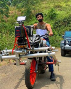 Mahendran Instagram - Work with Nature ❤️ #musasi 🎬

@yamahamotorindia MT15 mini beast ❤️‍🔥

#Kodaikanal #mothernature #peace #mt15 #actionsequence