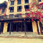 Manisha Koirala Instagram - Travelled to #bandipur and realised how gorgeous it is and how well it’s people have kept classic architecture preserved !! It’s clean n well kept!! #bravo to #bandipure 👏👏👏 #JwelOfNepal