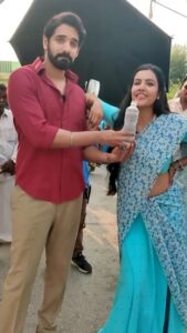 Priya Anand Instagram - Training my new assistant! 🤪 @iamsushanth 

@lakshmi_sowjanya4 @radhakrishnaveni @foxy_here @zee5telugu