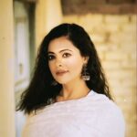 Shruti Sodhi Instagram - Nazar nazar ki baat hai 💕 #shrutisodhi #yamunaghat