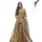 Srinidhi Ramesh Shetty Instagram - Hyderabad 💛 #KGFChapter2 💫💥 Outfit - @archanajaju.in Jewellery- @chahathjewels Styled by - @ashwin_ash1 & @hassankhan_3 Asst by - @hansikamawle Pics - @portraits.by.sucharitharao MUA @kiranmakeup Hair @chakrapu.madhu