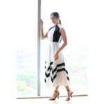 Srinidhi Ramesh Shetty Instagram - It's best when life is at ease 🤍🤍 👗 @lovechoje @sanakapur 🤍