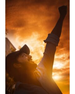 Walter Philips Instagram - At the end of the storm there’s a golden sky🌤✨ #life #lifequotes #motivation #inspiration #wisdom #happiness #sky #goldensky #chennai #tuticorin