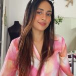Aparna Vinod Instagram - Hello 911, I’m on fire 🔥 #summer #summerlook #zara #ootd #tan #colours #chillin #chilling #colours #zarahaul #zarawoman #satinshirt #aparna #aparnavinod #vaiga #ootdfashion #fashion #kochi #kochigram #keralagram Golf Link