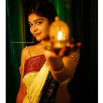 Dharsha Gupta Instagram - 🪔இருளான வாழ்க்கை என்று கவலை கொள்ளாதே கனவுகள் முளைப்பது இருளில் தான்🪔 Jewelry- @adams_fashionjewellery Hairstyle- @abirami.bl Costume- @dithyasfarago Pic- @arvindkannanphotography