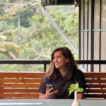 Jacqueline Fernandas Instagram - “Namma vazhka yatha nokki poitu irukunae theriyalae” 🤓🤓😍 Pc : @sharada.shivaji