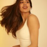 Janhvi Kapoor Instagram - ☁️☁️☁️