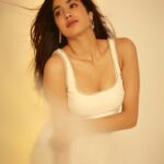 Janhvi Kapoor Instagram - ☁️☁️☁️