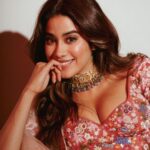 Janhvi Kapoor Instagram - 🌸