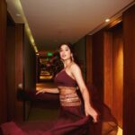 Janhvi Kapoor Instagram - 🍯