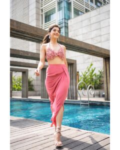 Mehrene Kaur Pirzada Thumbnail - 164.9K Likes - Top Liked Instagram Posts and Photos