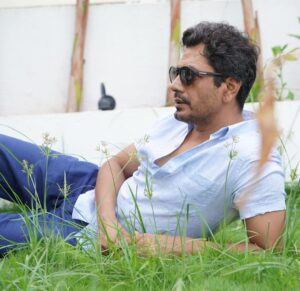 Nawazuddin Siddiqui Instagram - पहले #Cannes से सूना...
फिर आँख से देखा...
यही है आज का लेखा-जोखा !