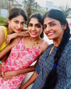 Niranjani Ahathian Instagram - Besties forever♥️♥️♥️😘😘😘😘 @itsvg @kanithiru10