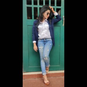 Pavithra Lakshmi Instagram - Find what you love and let it kill you❤️
Styling @indu_ig 
Outfits @ibhuvana.store @yours_ayshu
Jewellery @luxefashion_jewellery
