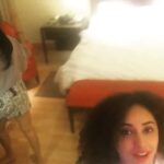 Pearle Maaney Instagram - Okay we give up! Decided to sleep.. 😐good night ! We wont disturb u all anymore 😊🙄🙄