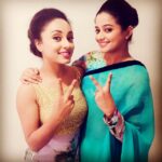 Pearle Maaney Instagram - With Priyaji 😘😙😙😙😙😙😙😙sweeetheart ❤❤❤ @pillumani