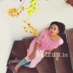Pearle Maaney Instagram - Guess what's up on Wtzup.in? ;) #wtzupkochi #photoshoot #pink #fortkochin #biennale #art #pearlemaaney 😊😊☺