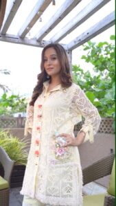 Preetika Rao Instagram - 'Noor' by Hanan Jafry 

@hananjafry
@preetika_pree 
@tanvitaufu 
@makeoverbyheenakhan

.
.
.
#reels #reelsinstagram #kesariya #kesariyateraishqhaipiya #trendingreels #trendingsong #trendingnow