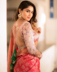 Shivani Narayanan Instagram - Tough situations builds strong people. 
📸 @camerasenthil