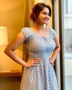 Shivani Narayanan Instagram - Peace begins with a Smile ❤️