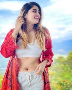 Shivani Narayanan Instagram - “Lets go to Swim” face 🤷‍♀️