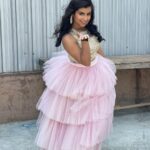 Sivaangi Krishnakumar Instagram - Nadamadum Birthday cake 🤪🎂 PC : @sarath_kpy Styling - @anushaa13 Outfit: @magnoliaabyvaaniraghupathy Footwear- @feeltwenty