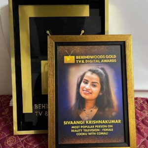 Sivaangi Krishnakumar Instagram - Most Popular Person on Reality TV 
Thankyou @behindwoodsofficial for this award. Dedicating this award to @ravoofa.h.k and @mediamasons team for encouraging and motivating me .  Thankyou @vijaytelevision for being a great platform and providing opportunities ❤️ Finally Ashwineyy ☃️
 @ashwinkumar_ak ,  receiving this award from you is so special. You are one of the most amazing person I have met. Wishing you to reach great heights and  congratulations on your award too🥰☃️
Thankyou Makkaleyyy.. neengal illamal naanga yaarumey illai. Ungal adharavuku romba nandri❤️