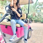 Aishwarya Sakhuja Instagram - Zindagii ka safar... Kabhi neem, neem; Kabhi shahad, shahad!! . . . #photooftheday #travel #ootd #adventure #instagood #instadaily #fyp #vacation #wanderlust #aishwaryasakhuja