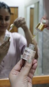 Bhanushree Mehra Instagram - @gharsoaps anti ageing magic serum is an all natural serum that helps in brightening skin, reducing signs of ageing, fading away spots & overall giving skin a healthy look. 
Use it daily and massage your face & neck well for atleast a minute for best results. This is a non sticky formula and can be applied in the morning or at night before bed time. 

You can use my code Bhanu10 for a discount !!
.
.
.
#gharsoaps #magicserum #antiageing #natural