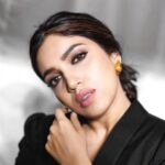Bhumi Pednekar Instagram - Black Friday!! But not for Sale... 🖤 . . #blackfriday #bossbabe #love #musings #musings