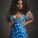 Bhumi Pednekar Instagram - Little 🧜🏻‍♀️ . . . @wedding_affair ❤️ . . . Clicked by @rohanshrestha Styled @pranita.abhi Beauty @sonicsmakeup @francovallelonga Wearing @papadontpreachbyshubhika #covergirl #october #hello #insta #love